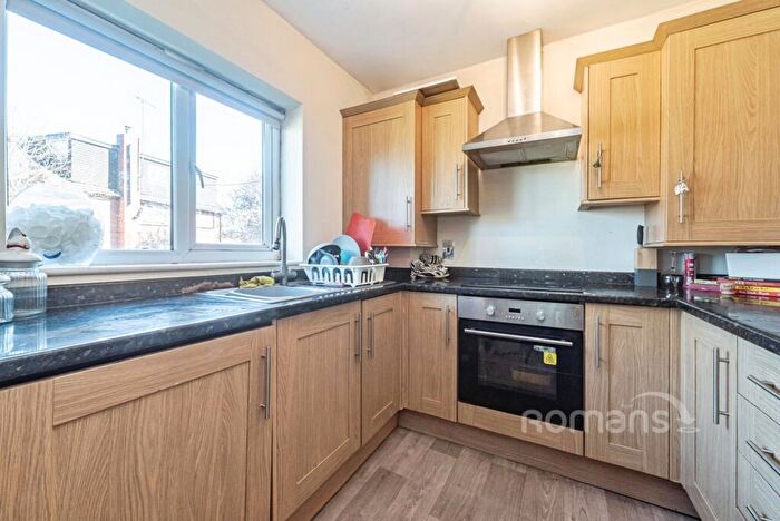 2 Bedroom Flat To Rent In Mapledurham Drive, Purley On Thames, Reading, RG8