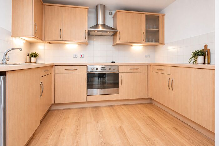 2 Bedroom Apartment To Rent In Upper College Street, Nottingham, NG1
