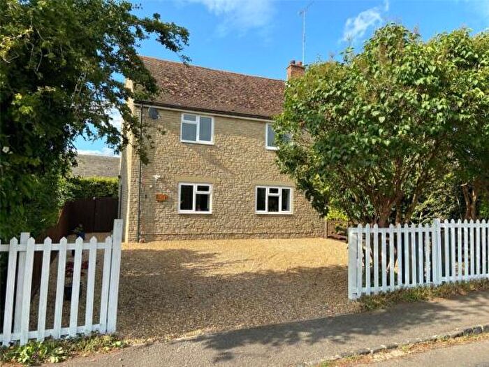 3 Bedroom House To Rent In The Green, Stoke Lyne, Bicester, OX27