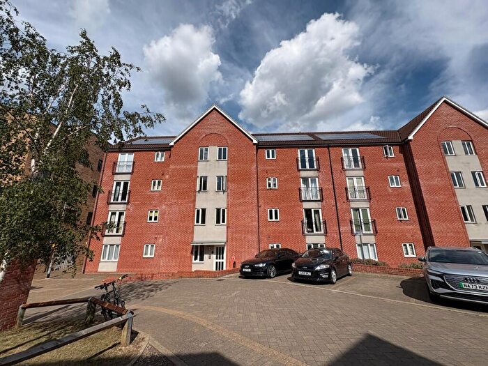 2 Bedroom Flat For Sale In Brazen Gate, Norwich, Norfolk, NR1