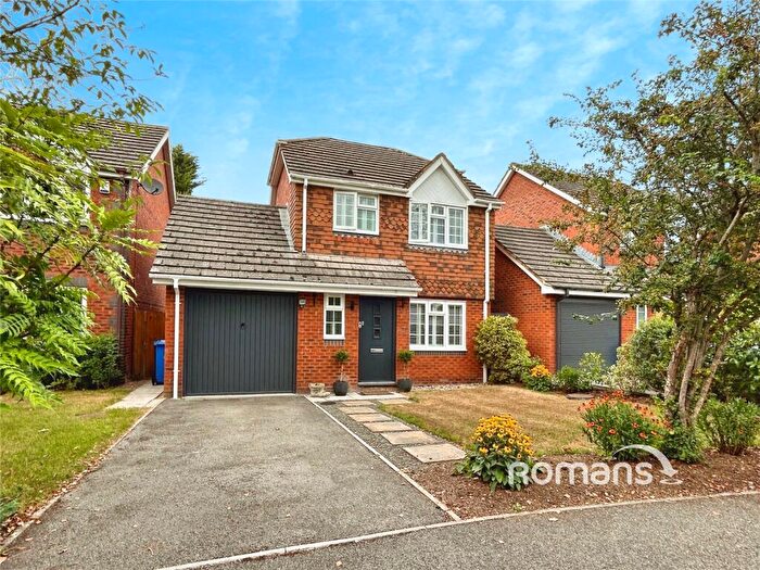 3 Bedroom Detached House For Sale In Sherlock Lea, Eversley, Hook, RG27