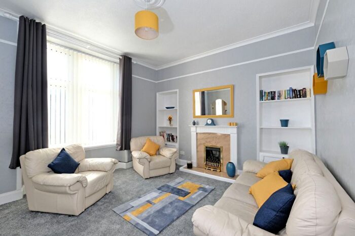 1 Bedroom Flat To Rent In Constitution Street, City Centre, Aberdeen, AB24