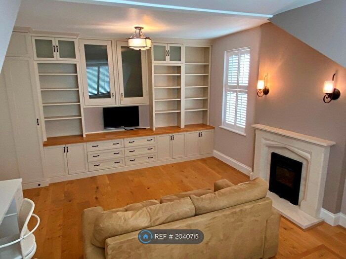 2 Bedroom Flat To Rent In Worple Road, London, SW19