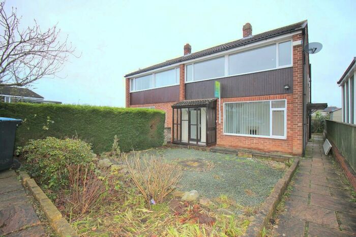 3 Bedroom Semi-Detached House To Rent In St. Bedes Close, Durham, DH1