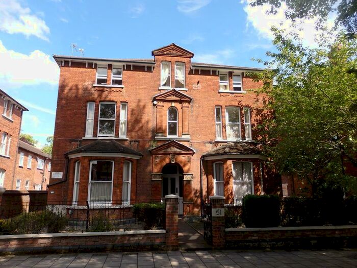 1 Bedroom Flat To Rent In De Parys Avenue, Bedford, MK40