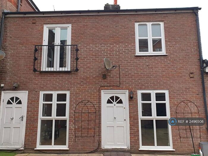 1 Bedroom Flat To Rent In Castle Street, Luton, LU1
