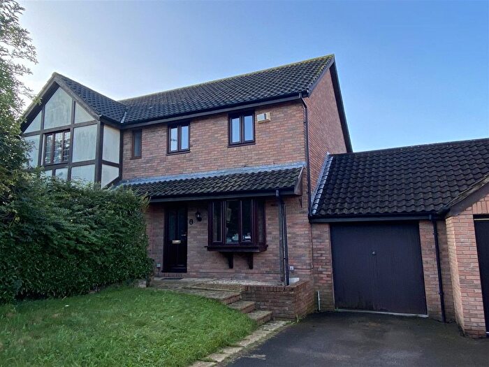 3 Bedroom Semi-Detached House To Rent In Miskin Court, Undy, NP26