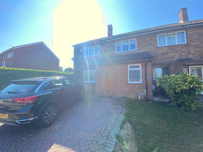 3 Bedroom House To Rent In Halling Hill, Harlow, CM20