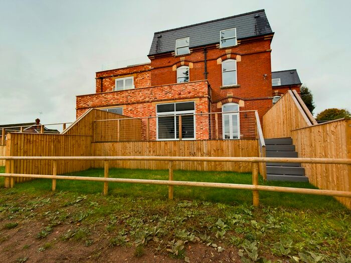 4 Bedroom Terraced House For Sale In Graftonbury Lane, Hereford, HR2