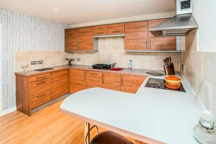 2 Bedroom Flat To Rent In Chantry Waters, Wakefield, WF1