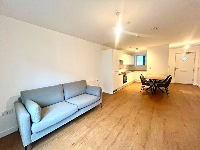 1 Bedroom Flat To Rent In Deansgate Gardens, Bolton, BL1