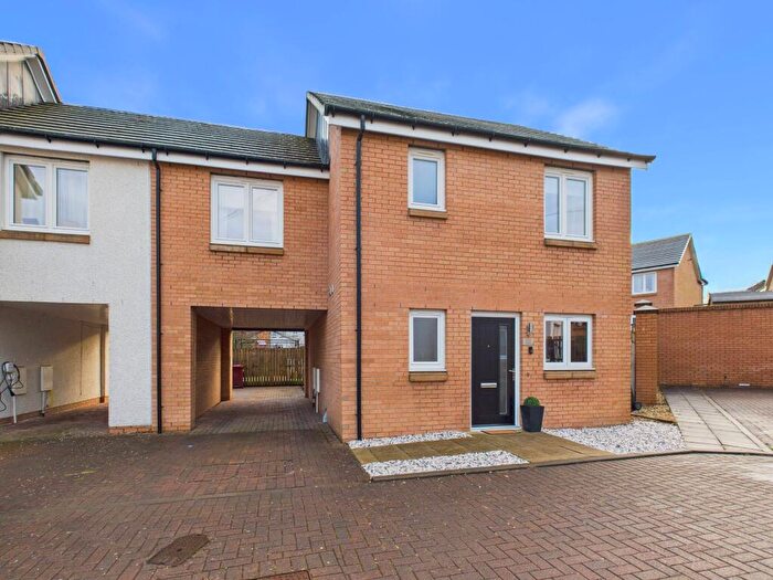 4 Bedroom End Of Terrace House For Sale In Smithycroft Way, Glasgow, G72