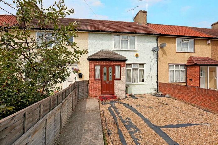 3 Bedroom Terraced House To Rent In Alibon Gardens, Dagenham, London, RM10