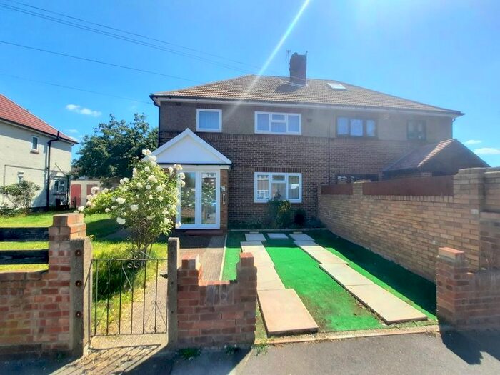 3 Bedroom Semi-Detached House To Rent In Peacock Avenue, Feltham, TW14