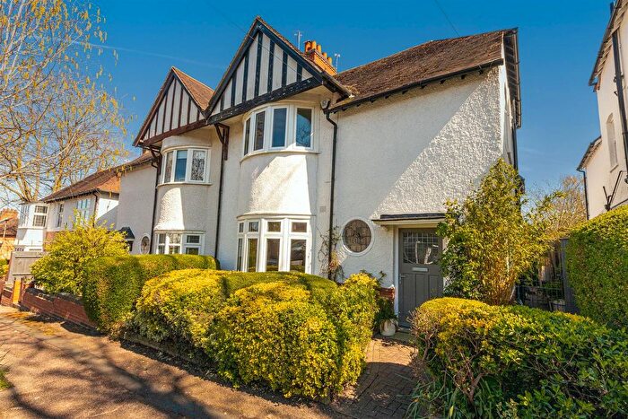 5 Bedroom Semi Detached House For Sale In Guilford Road, Leicester, LE2