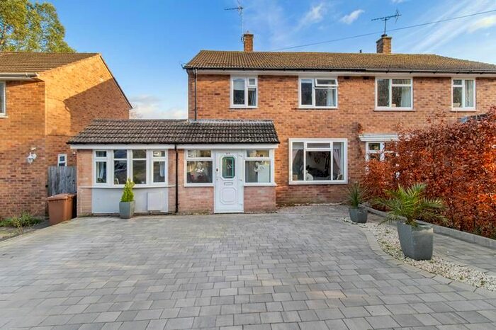 3 Bedroom Semi-Detached House For Sale In Woodfarm Road, Malvern, Worcestershire, WR14