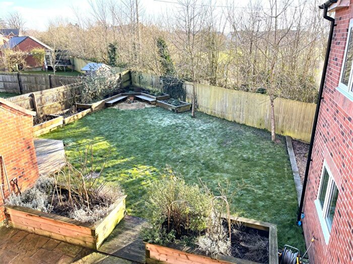 4 Bedroom Detached House For Sale In Canon Price Road, Barford, Warwick, CV35
