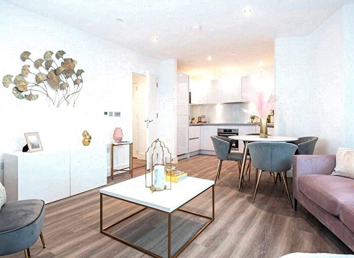 2 Bedroom Flat To Rent In Ashwell House, Merrick Road, Southall, UB2