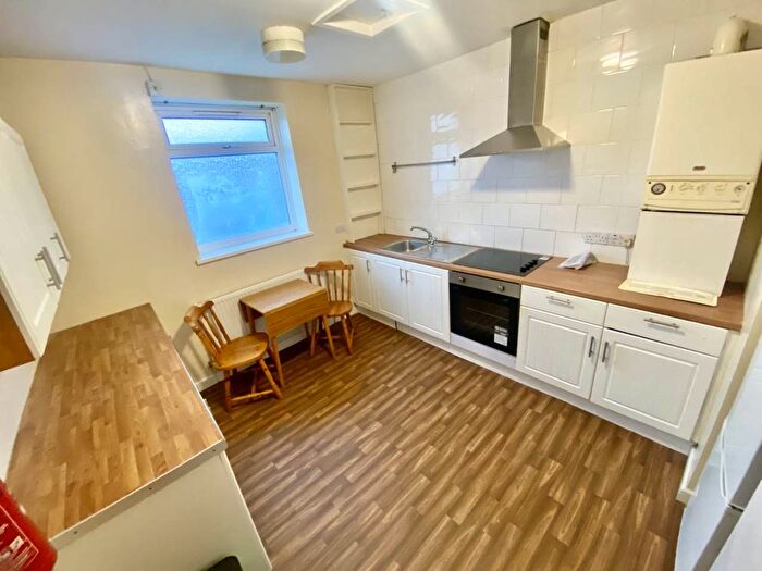 4 Bedroom Property To Rent In Brunswick Street, City Centre, Swansea, SA1