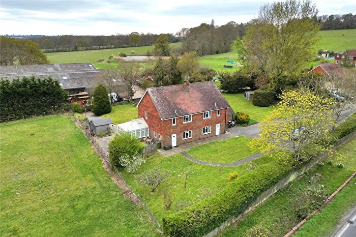 3 Bedroom Semi-Detached House For Sale In Lamberhurst Quarter, Lamberhurst, Tunbridge Wells, Kent, TN3