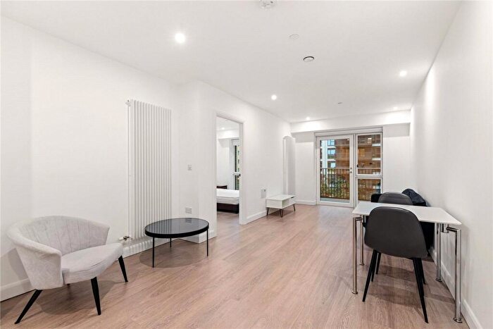 1 Bedroom Apartment To Rent In Galleria Building, Royal Eden Docks, London, E16