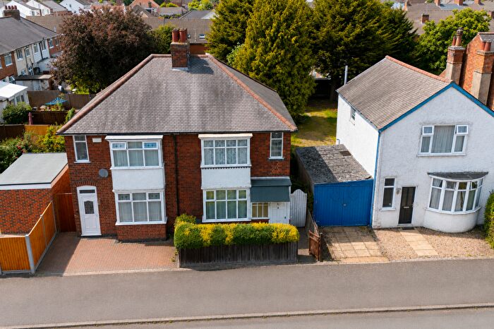 2 Bedroom Semi-Detached House For Sale In Ireton Road, Leicester, Leicestershire, LE4