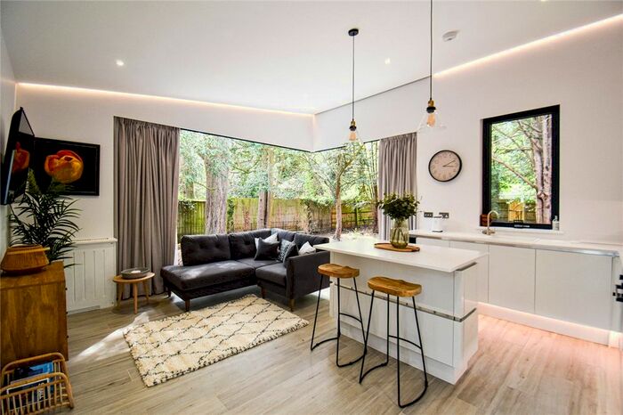 1 Bedroom Detached House To Rent In Meadowcroft Mews, Trumpington Road, Cambridge, CB2