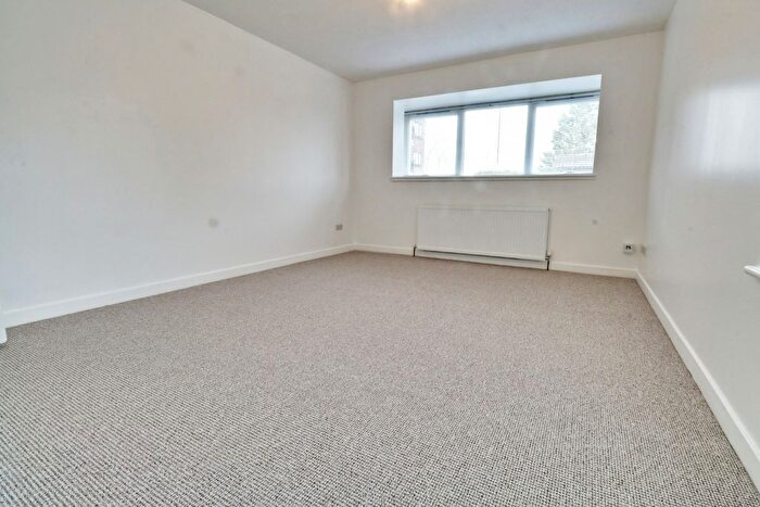 1 Bedroom Flat To Rent In Whitehaven Close, Bromley, BR2