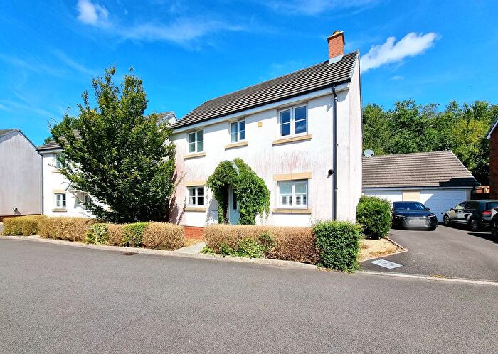 3 Bedroom Detached House To Rent In Coity, Bridgend, CF35