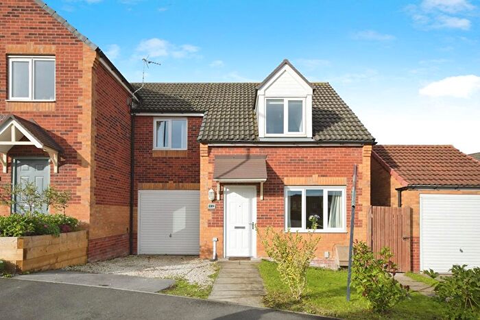 3 Bedroom Semi Detached House For Sale In Masefield Avenue, Holmewood, Chesterfield, S42