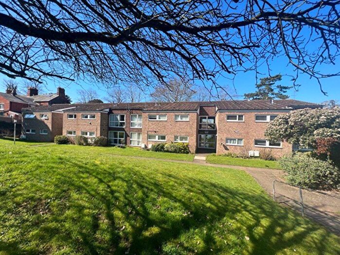 2 Bedroom Flat To Rent In Lone Pine Court, Brixworth, Northampton, NN6