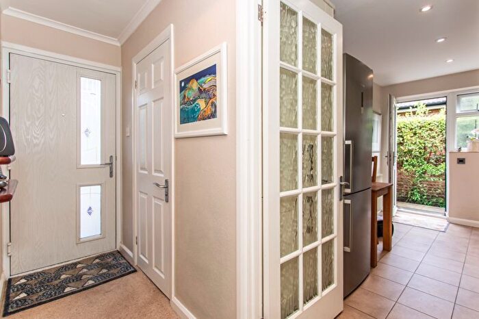 2 Bedroom Detached Bungalow For Sale In The Bungalows, Framfield, TN22