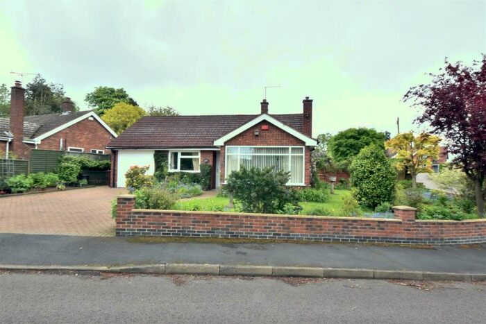 2 Bedroom Detached Bungalow For Sale In Woodlands, Winthorpe, Newark, NG24