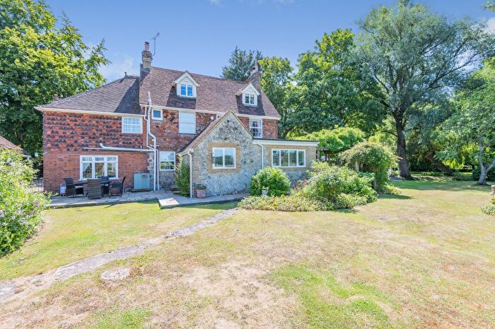 6 Bedroom Town House For Sale In The Forstal, Mersham, Kent, TN25