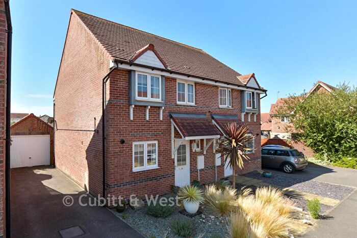 3 Bedroom Semi-Detached House For Sale In Ockenden Road, Littlehampton, West Sussex, BN17