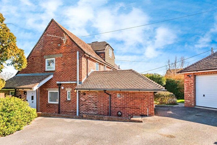 4 Bedroom Semi-Detached House For Sale In Milton Crescent, Forest Hill, Oxford, OX33