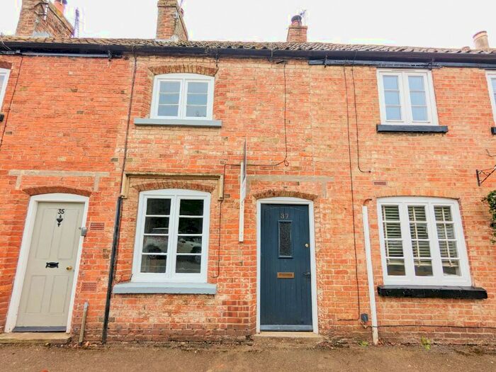2 Bedroom Cottage To Rent In Main Street, Redmile, NG13