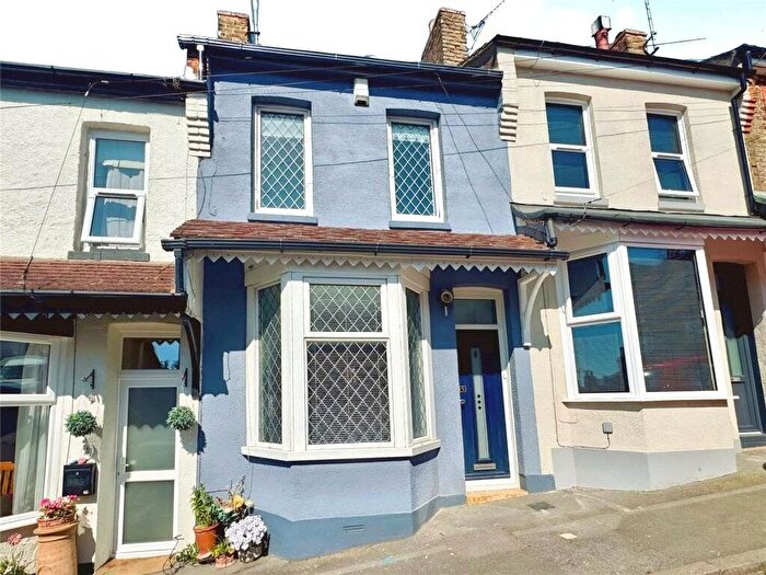 2 Bedroom Terraced House For Sale In Syndale Place, Ramsgate, Kent, CT11