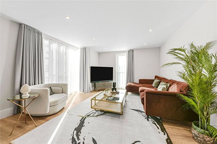 4 Bedroom Apartment To Rent In Baker Street, London, NW1