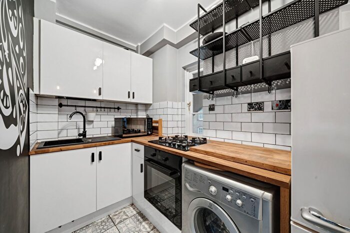 1 Bedroom Flat To Rent In Portpool Lane, London, EC1N