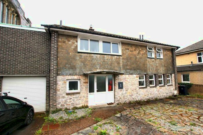 4 Bedroom Detached House To Rent In Peverell Terrace, Plymouth, PL3