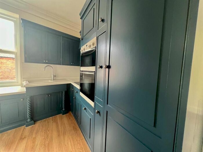 2 Bedroom Flat To Rent In Allott Street, Hoyland Common, Barnsley, S74