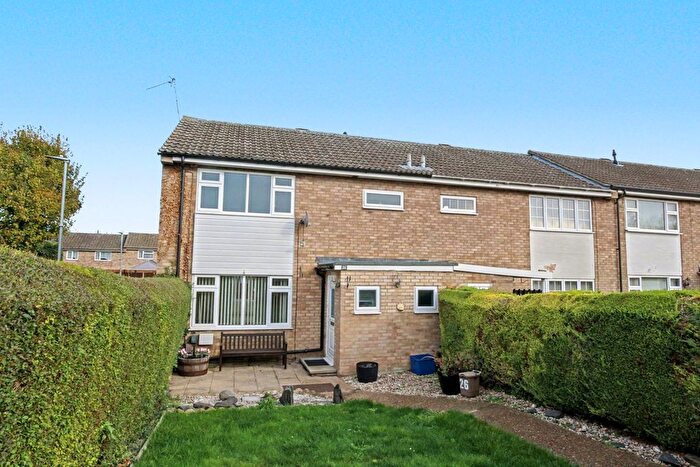 3 Bedroom Terraced House For Sale In Upper Maylins, Letchworth Garden City, SG6