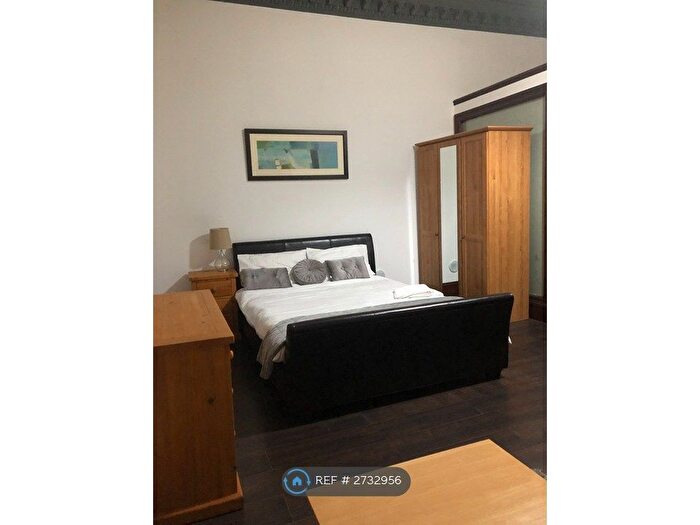 Studio To Rent In Paisley Road West, Glasgow, G51