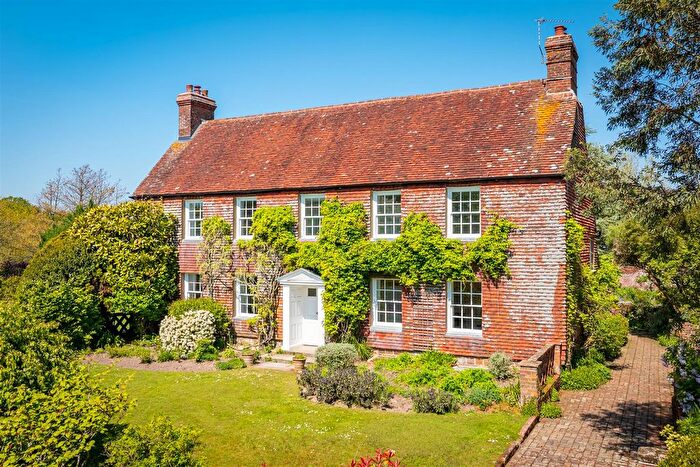 6 Bedroom Detached House To Rent In Dumpford, Nr Midhurst Amp; Petersfield, GU31
