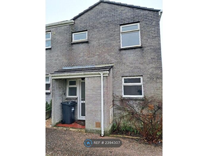 3 Bedroom End Of Terrace House To Rent In Thornpark Road, St. Austell, PL25