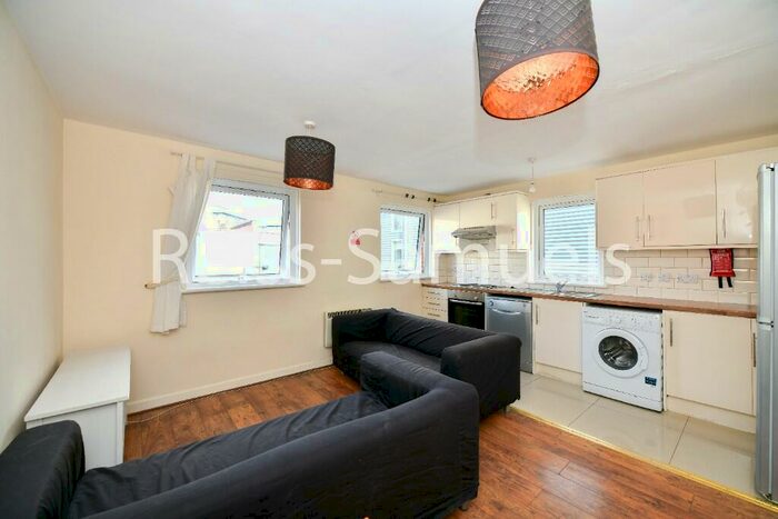 5 Bedroom End Of Terrace House To Rent In Cyclops Mews, Canary Wharf, London, E14