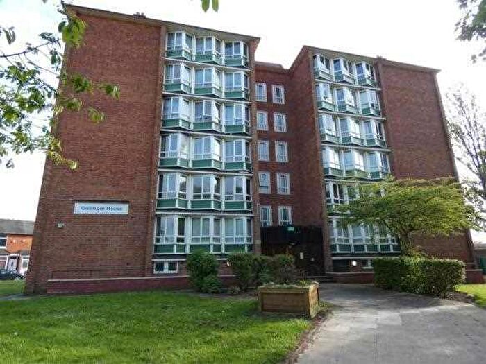 3 Bedroom Apartment To Rent In Gosmoor House, Yew Tree Lane, Birmingham, B26