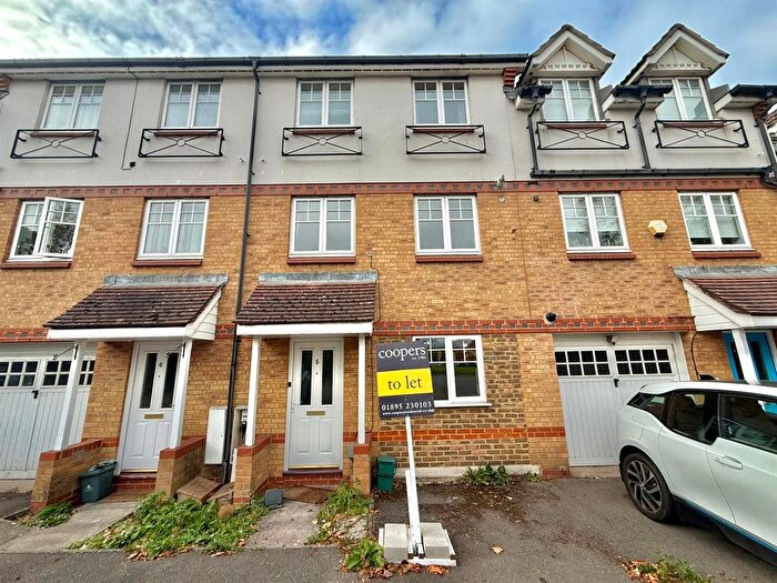 4 Bedroom Terraced House To Rent In Lantern Way, West Drayton, UB7
