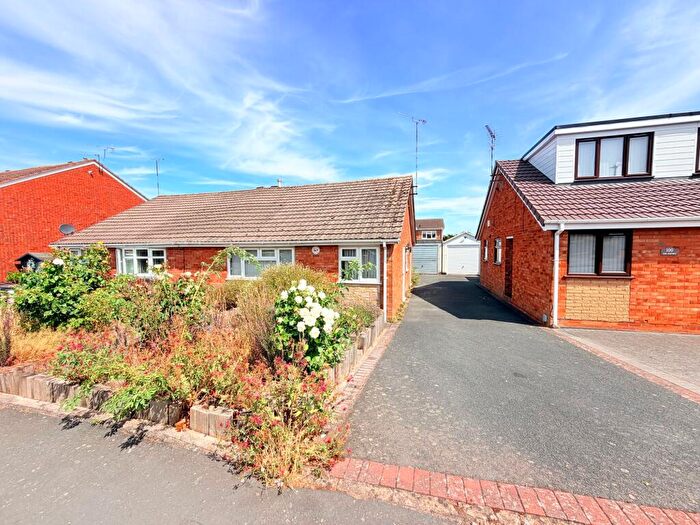 2 Bedroom Semi-Detached Bungalow For Sale In Fair Isle Drive, Nuneaton, CV10